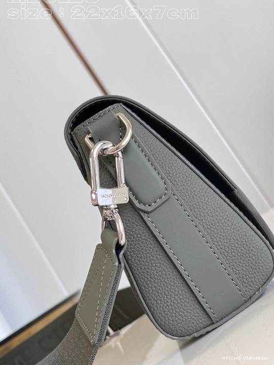 Official oldcobbler VUITTON Takeoff PM-22*16.5*7CM LOUIS Messenger 0716